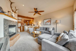 6 Mi to Winter Park Resort Townhome with Hot Tub!